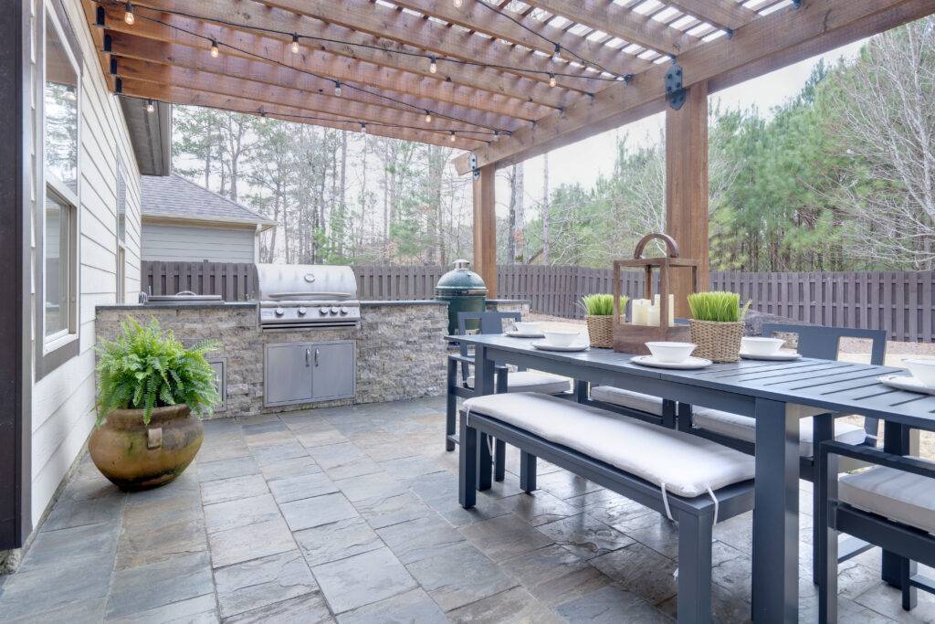 Building an Outdoor Kitchen